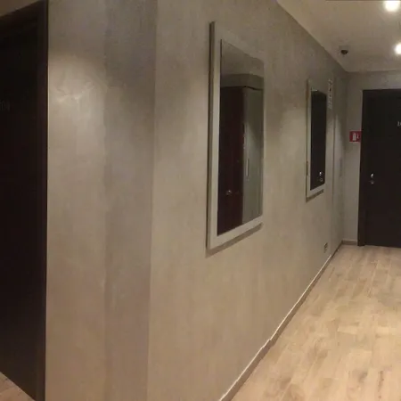 乐迪娜娜客房酒店 招待所 4*