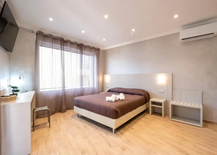 乐迪娜娜客房酒店